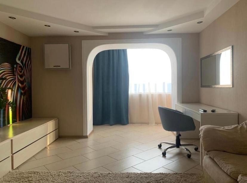 Apartment In The Center Tsjerkasy Buitenkant foto