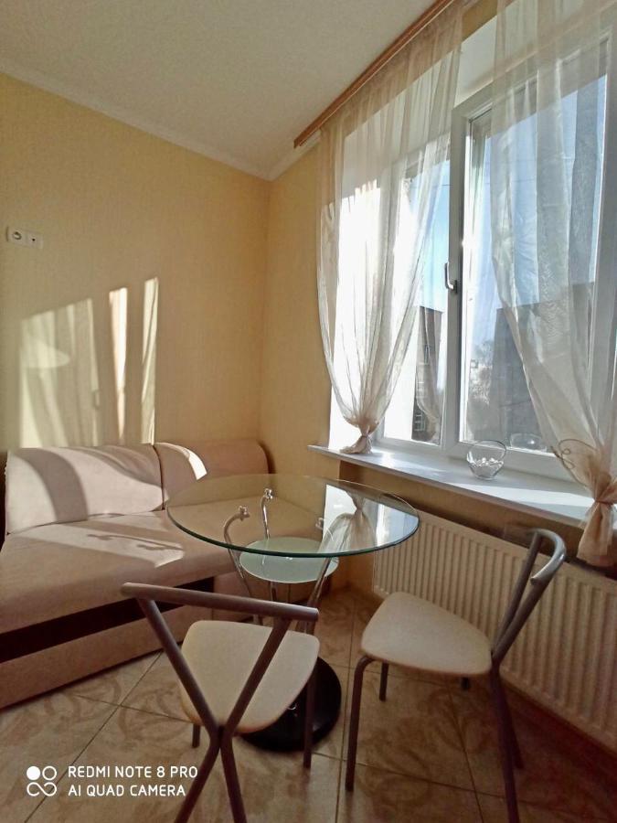 Apartment In The Center Tsjerkasy Buitenkant foto